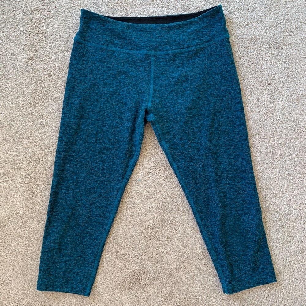 Beyond Yoga space dye crops